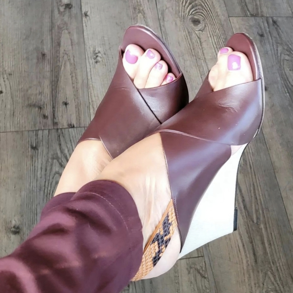 Celine - Picture 4 of 4